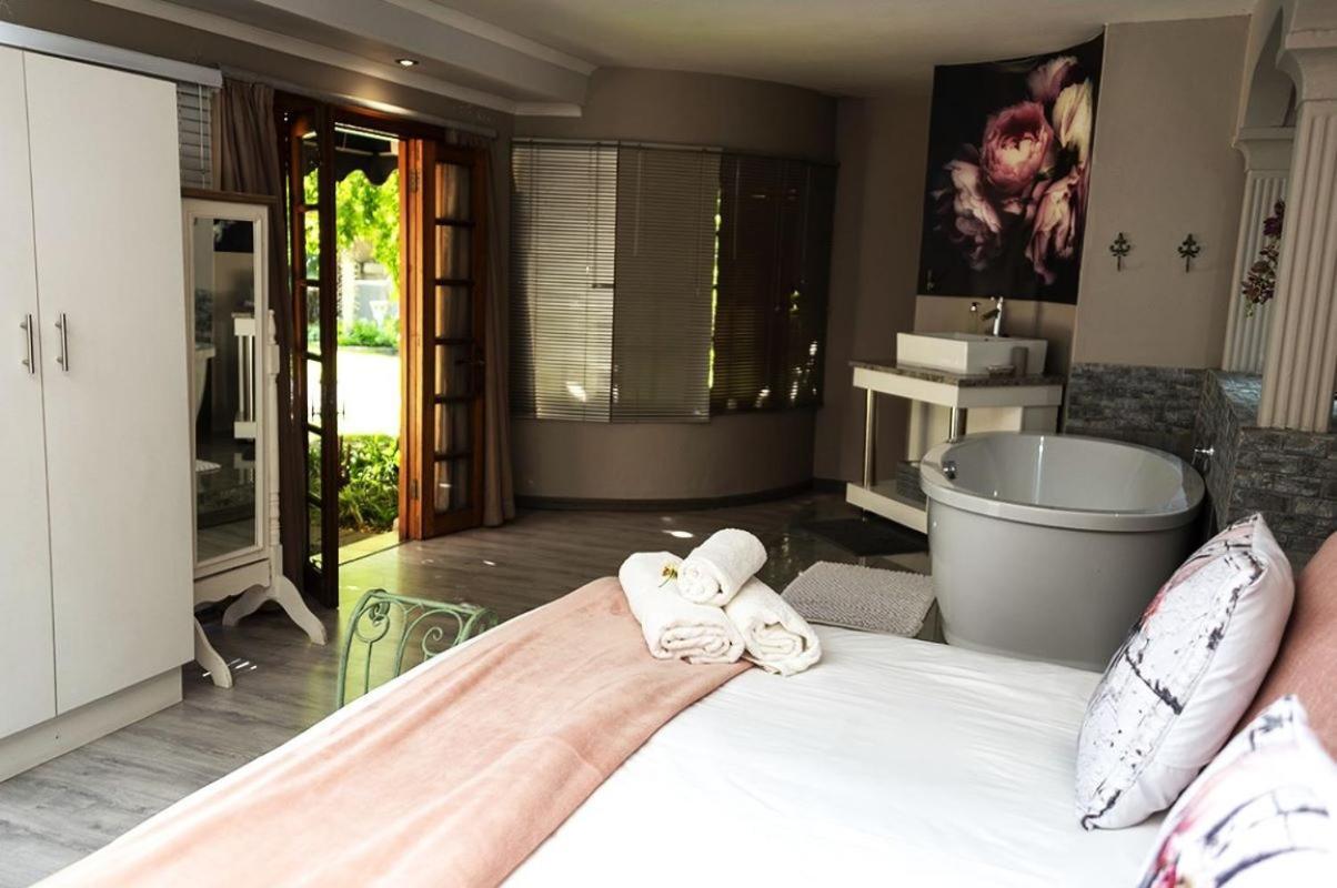 Sewende Hemel Hotel Кроунстад Екстериор снимка
